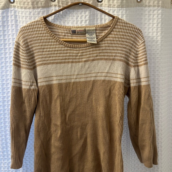 bill blass Tops - Vintage Bill Blass Top